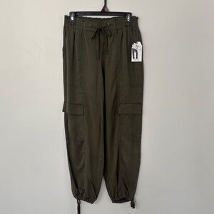Time and Tru Women's Dark Green Cargo Joggers